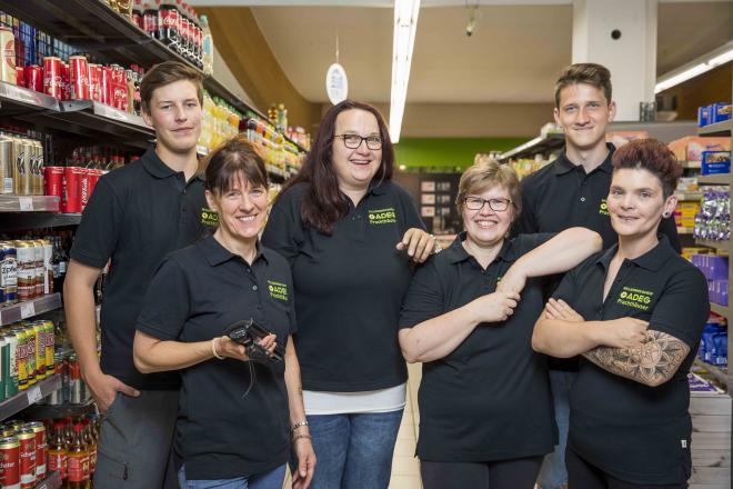 Katharina Prachthäuser mit Team