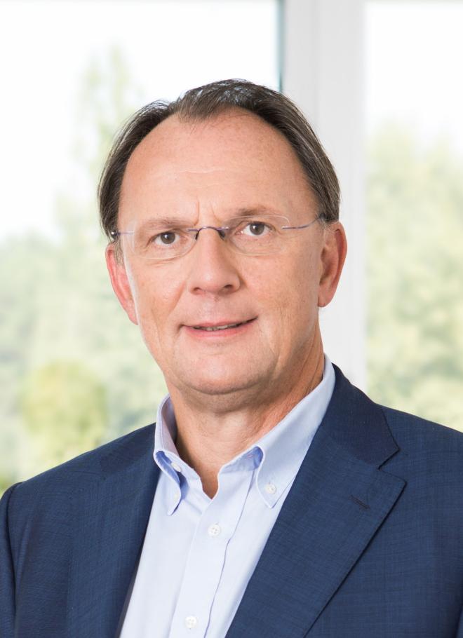  J. Robert Pfarrwaller aus Wien wurde zum Obmann des Elektro- und Einrichtungsfachhandels 