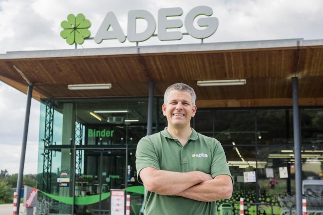 Adeg Binder