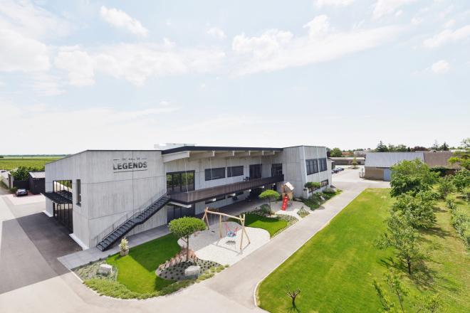 Weingut Scheiblhofer The Hall of Legends