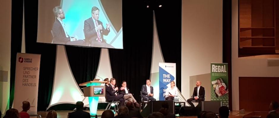 Am Podium rund um das Thema "Fairer Preis" und "Herkunft": Gerald Kühberger, Handelsverband, Johannes Schmuckenschlager, NÖ. Landwirtschaftskammer, Marcel Haraszti, Rewe Ö Vorstand, Alexandra Mayr, Rebel Meat, Peter Umundum, Post, Hannes Royer, Land schafft Leben (v.l.)