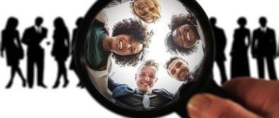 Junge Zielgruppe favorisiert Marken bei Onlinekauf