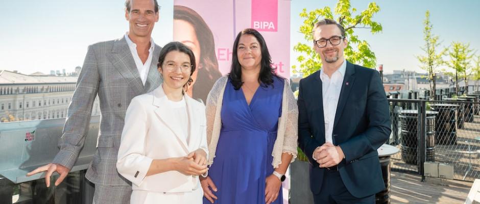v.l.n.r.: Thomas Schwabl (Geschäftsführer marketagent), Dr.in Miriam Hufard-Leitner (Gender Medizinerin und OÄ), Eva Paschinger (BIPA Gewerberechtliche Geschäftsführerin Medizinprodukte), Markus Geyer (BIPA Geschäftsführer)