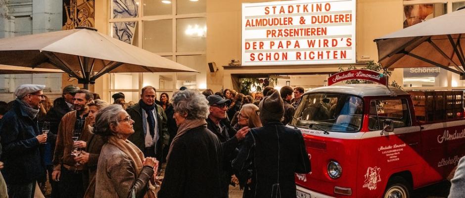Anlässlich des 101. Geburtstags von Erwin Klein wurde am 15. Oktober das Wiener Stadtkino zur Bühne für Nostalgie, Humor und Familiengeist.