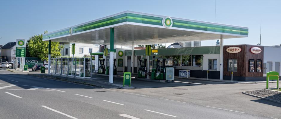 bp schließt Vereinbarung zum Verkauf des österreichischen Tankstellen- und E-Ladegeschäfts an volenergy AG