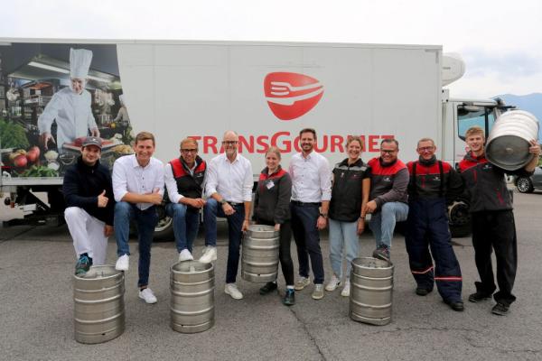 Das Villacher Kirchtagsteam von Transgourmet mit Stefan Allesch (3. V. l.)