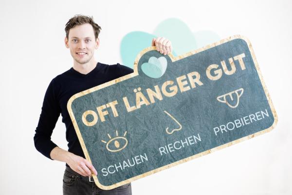 Georg Strasser, Country Manager Too Good To Go Österreich: Neuer Mindesthaltbarkeits-Zusatz kommt in die österreichischen Regale
