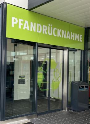 Hofer testet Mehrweg-Pfandsystem im Raum Wels