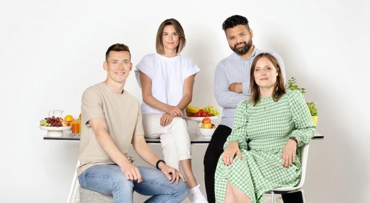 Richard Strebinger, Profi-Fußballer, Jelena Maier, Influencerin, Adi Raihmann und Simone Raihmann, Gastronom:innen, zählen zum hochkarätigen BILLA Good Food Board und liefern Tipps und Tricks rund um pflanzenbasierte Ernährung.