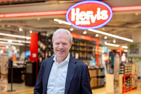 Dr. Ulrich Hanfeld ergänzt seit kurzem die Hervis-Geschäftsführung neben Mag. Oliver Seda. 