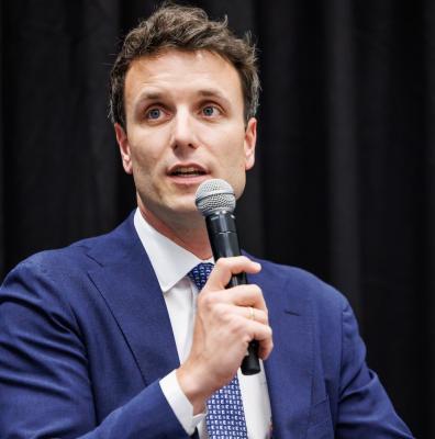ALPLA CEO Philipp Lehner führt den Kunststoffverpackungs- und Recyclingspezialisten in dritter Generation.