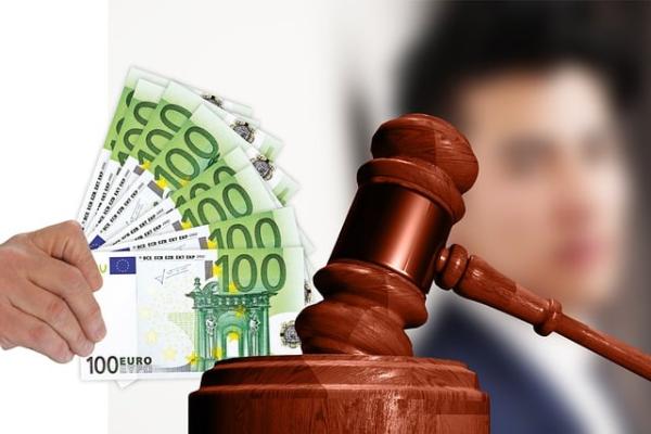 Rewe: Der Oberste Gerichtshof als Kartellobergericht verhängte infolge der Rekurse der Bundeswettbewerbsbehörde und des Bundeskartellanwalts eine Geldbuße von 70 Mio EUR.