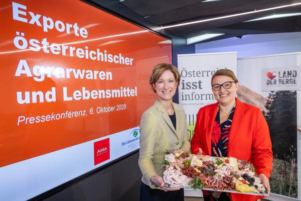 Katharina Koßdorff und Christina Mutenthaler-Sipek. Credit: AMA-Marketing/Husar