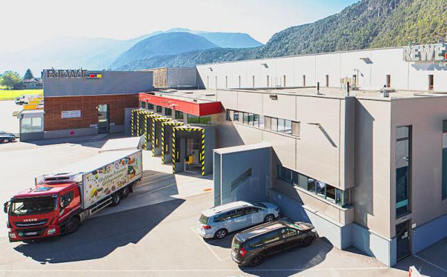 Rewe Stams: Das Lager in Stams (Tirol) wird zum zentralen Logistikstandort für Tirol und Vorarlberg aufgewertet.