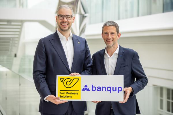 George Wallner, Geschäftsführer, Post Business Solutions, mit Alban Olier, Head of Partners and Alliances, Banqup Group