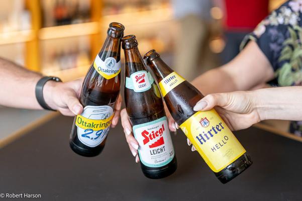 Die drei neuen Sorten sind ab sofort exklusiv bei Billa und Billa Plus erhältlich. Weitere neue, leichte Biere sind in Entwicklung und werden das Sortiment zeitnah ergänzen und abrunden.