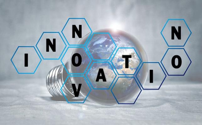 NIQ stellt die klassische Erfolg-oder-Misserfolg-Bewertung von Produktinnovationen infrage. Entscheidend ist vielmehr, ob sich eine Neuheit nach dem Start weiterentwickelt und im zweiten Jahr an Umsatz gewinnt. Das hat auch Konsequenzen für Sortimentsentscheidungen im Handel.